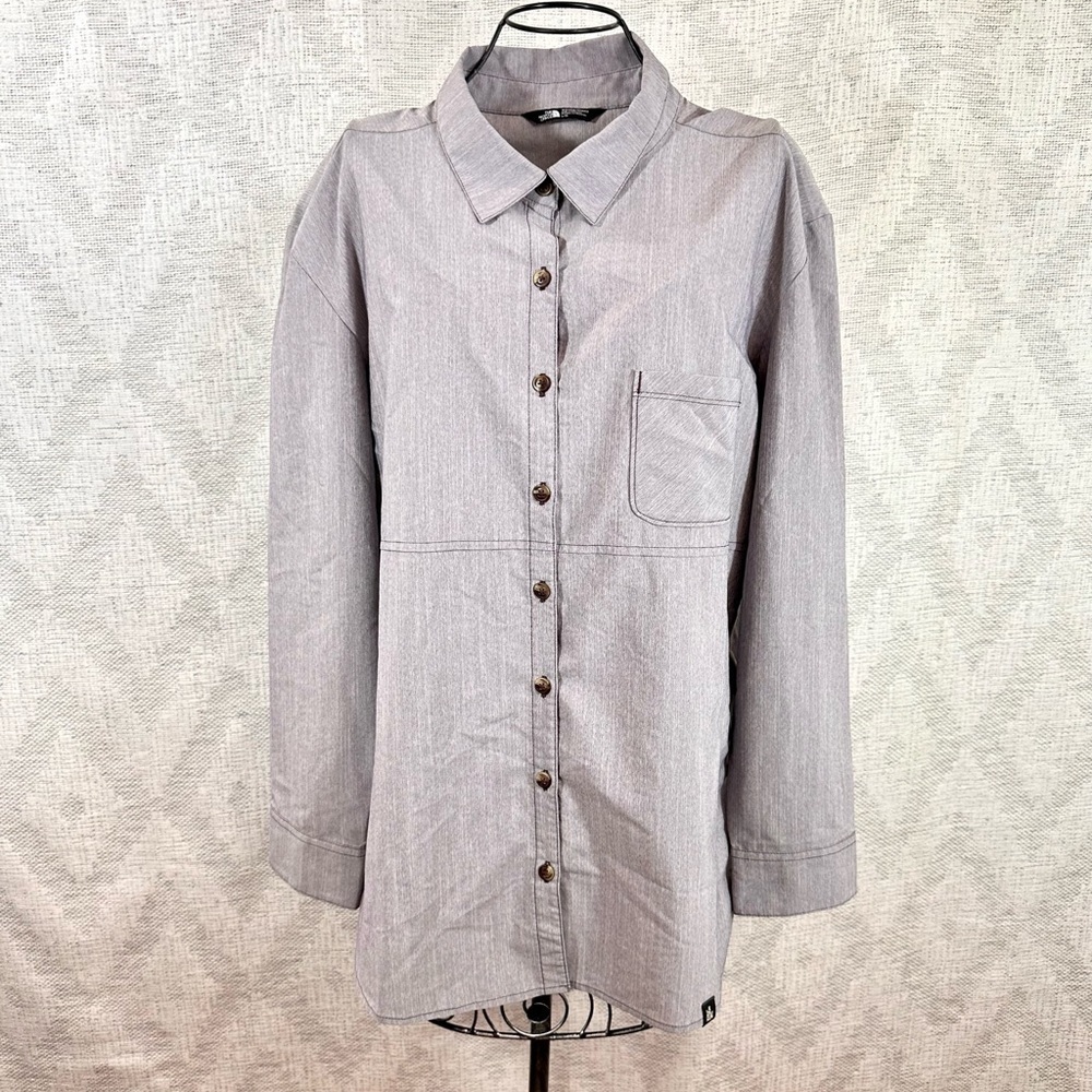 The North Face Women's mountain sport gray stevie button down size L
